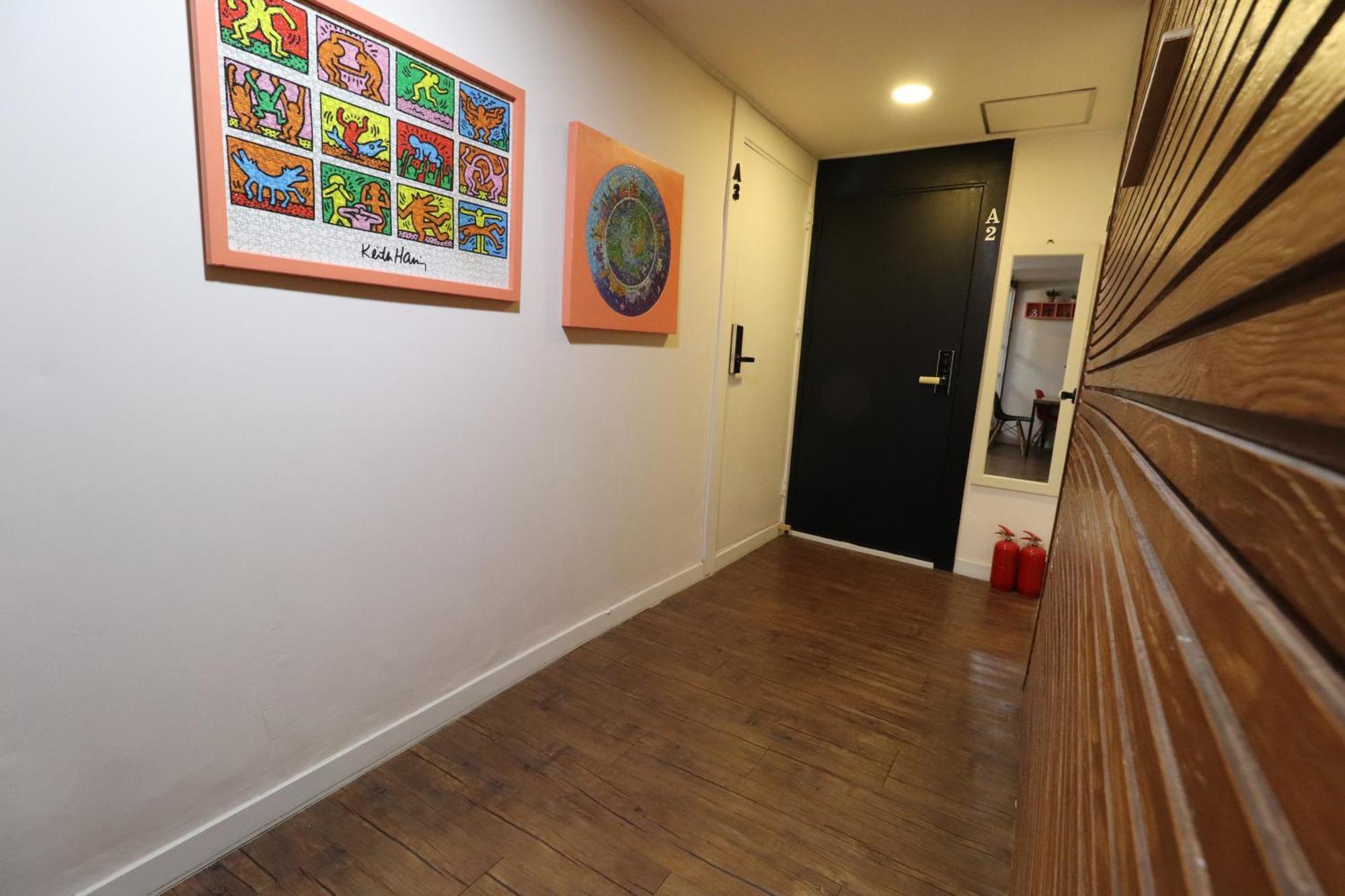 Just4U Guesthouse Сеул Экстерьер фото