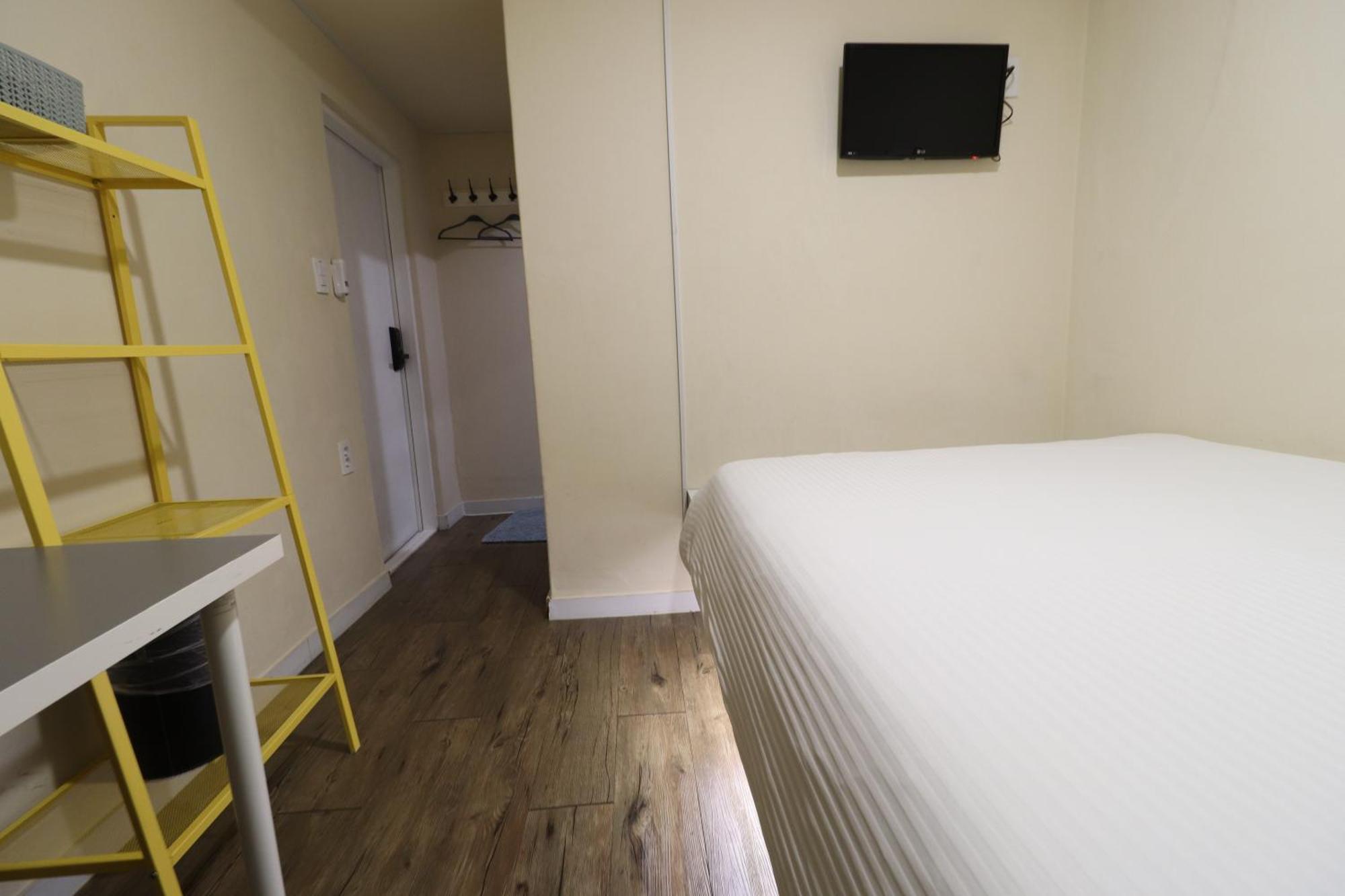 Just4U Guesthouse Сеул Экстерьер фото